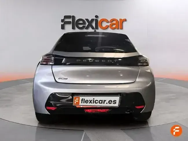 Usado Peugeot 208 Allure 100 CV (73 kW) 2025 Gris Utilitario