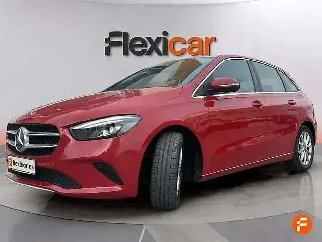 Usado Mercedes B200 150 CV (110 kW) 2019 Rojo Utilitario