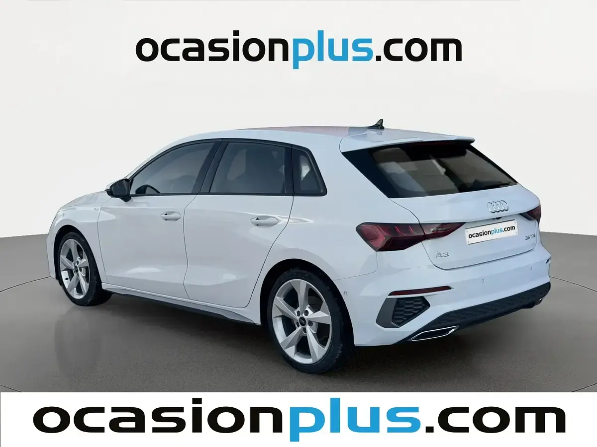 Usado Audi A3 S-Line 150 CV (110 kW) 2023 Blanco Berlina