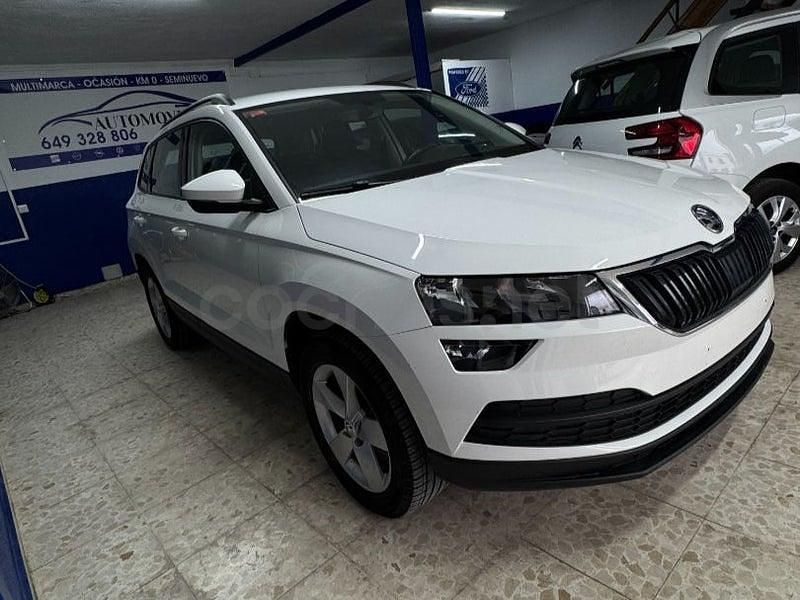 Usado Skoda Karoq Style 150 CV (110 kW) 2021 Blanco SUV