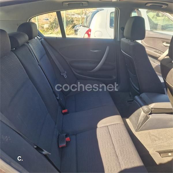 Usado BMW 118 129 CV (94 kW) 2008 Gris / plata Utilitario