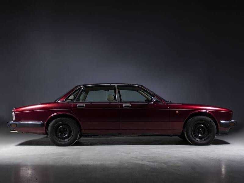 Rojo Usado 1991 Jaguar XJ40 Berlina | 9900 € - Imagen 1/4