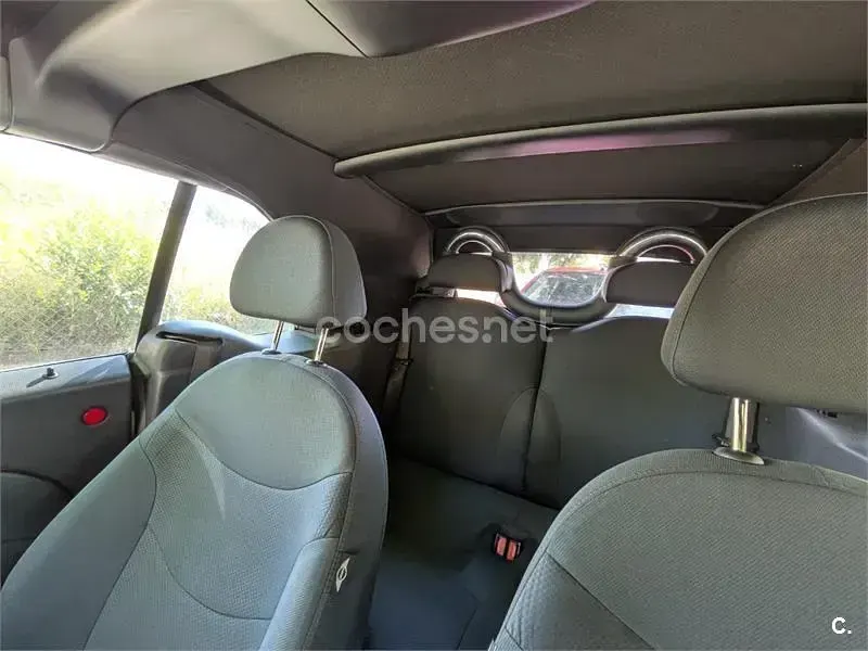 Usado Mini One Cabriolet 90 CV (66 kW) 2007 Beige Descapotable