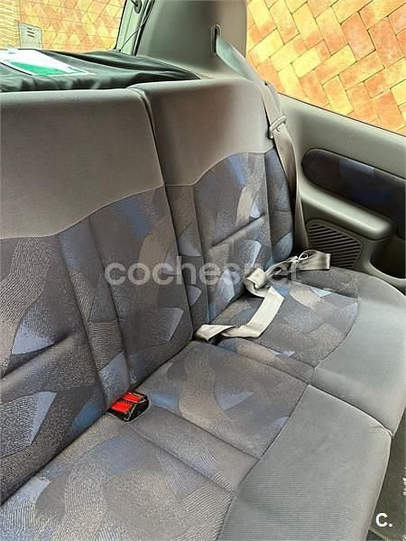 Usado Renault Clio II 65 CV (47 kW) 1999 Blanco Berlina