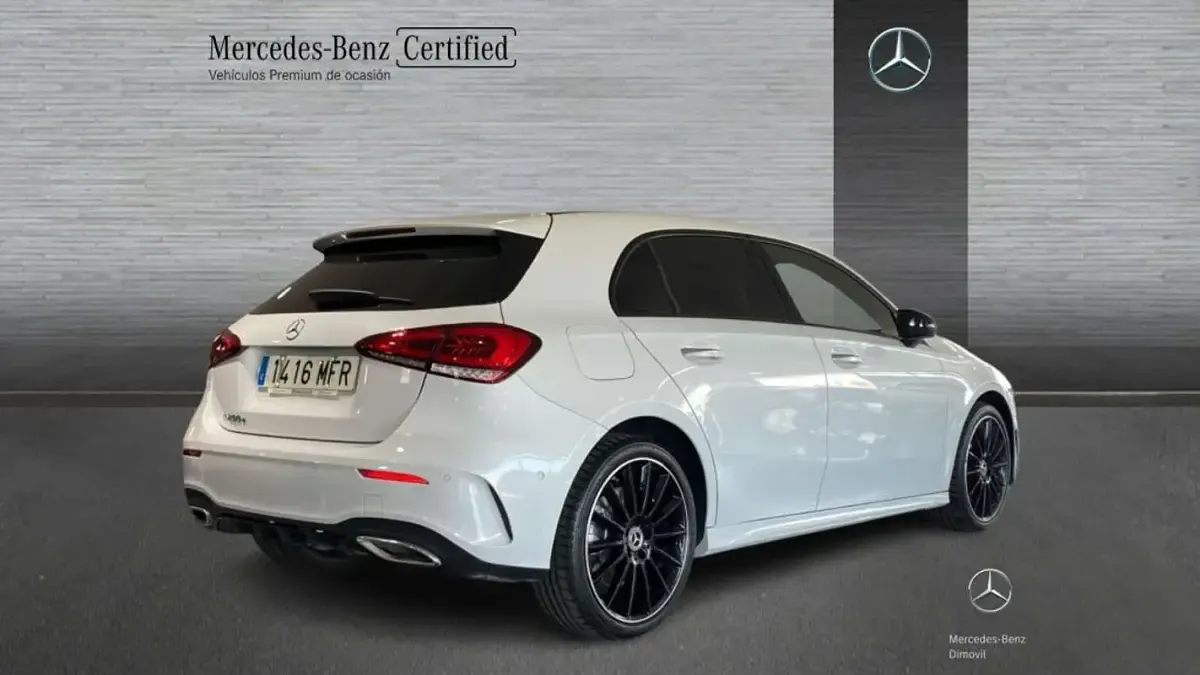 Usado Mercedes A250 AMG line 218 CV (160 kW) 2023 Blanco Berlina