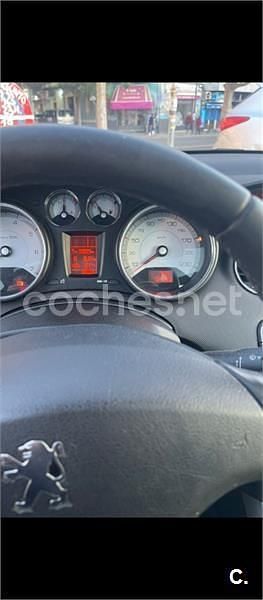 Usado Peugeot 308 SW 120 CV (88 kW) 2008 Gris / plata Familiar