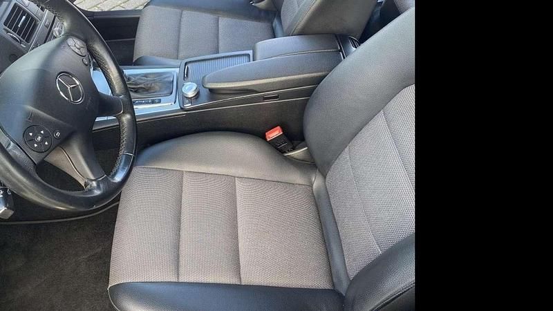 Usado Mercedes C350 Avantgarde 231 CV (169 kW) 2010 Negro Familiar