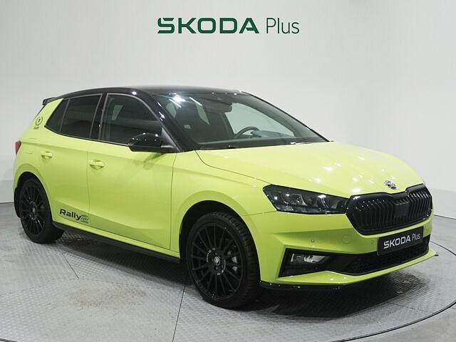 Verde Nuevo 2025 Skoda 110 R Berlina | 25.800 € - Imagen 1/4