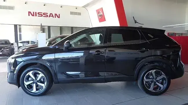 Usado Nissan Qashqai N-Connecta 140 CV (102 kW) 2024 Negro SUV