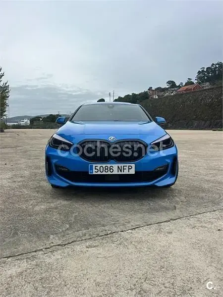 Usado BMW 120 Sport Line 190 CV (139 kW) 2021 Azul Utilitario