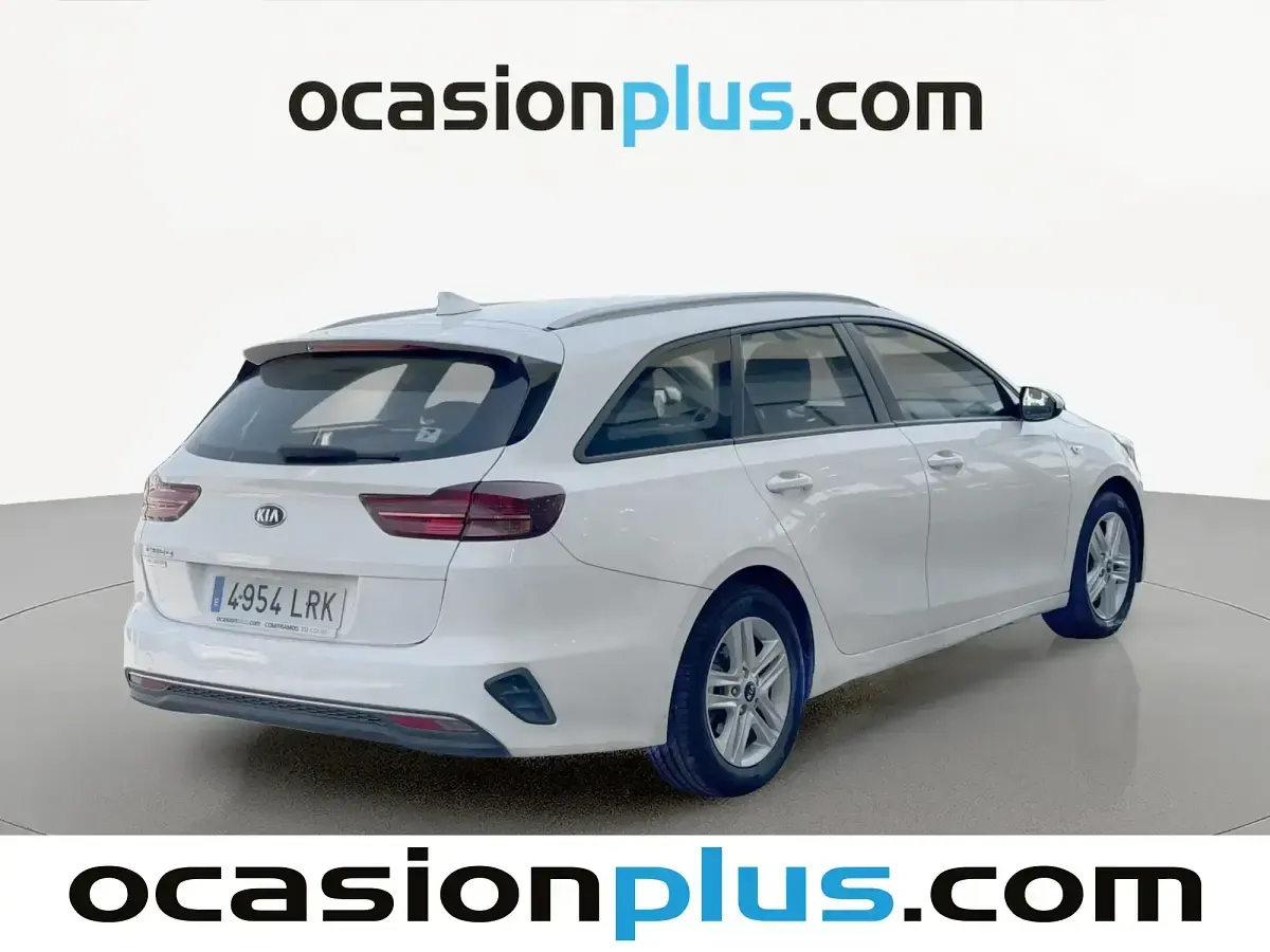 Usado Kia Ceed 120 CV (88 kW) 2021 Blanco Utilitario