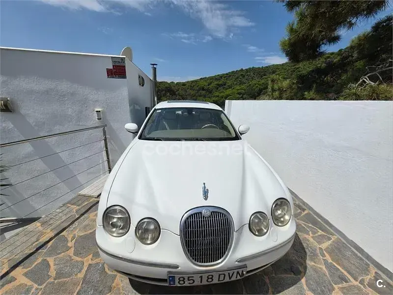 Usado Jaguar S-Type Executive 207 CV (152 kW) 2006 Blanco Berlina