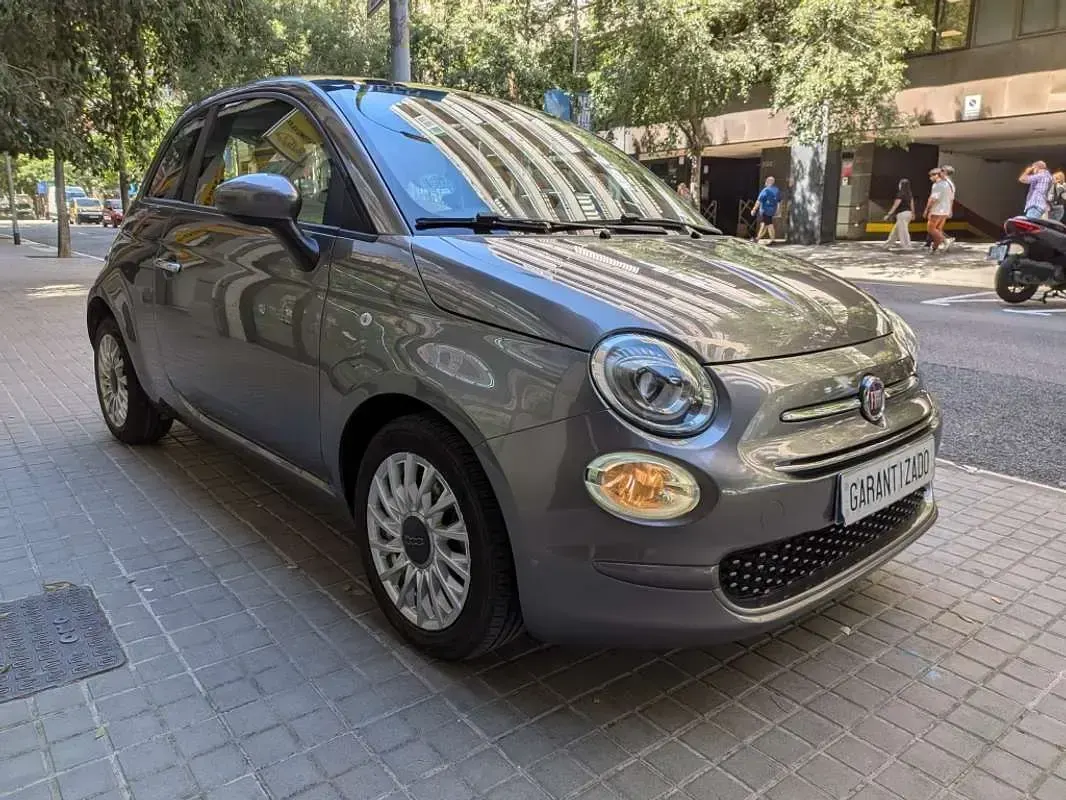 Usado Fiat 500 Launch Edition 69 CV (50 kW) 2020 Plateado Utilitario