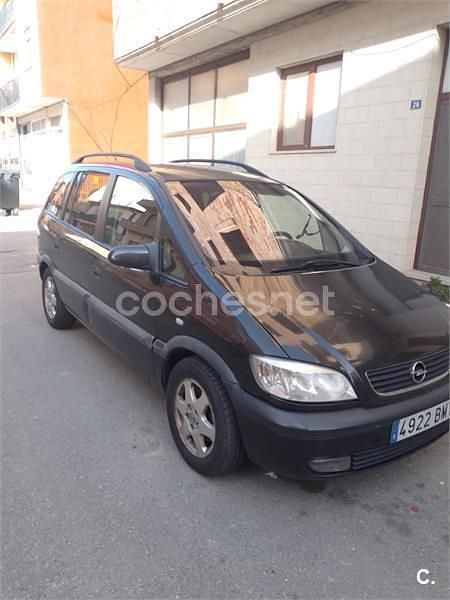 Negro Usado 2001 Opel Zafira Elegance Monovolumen | 3100 € - Imagen 1/4