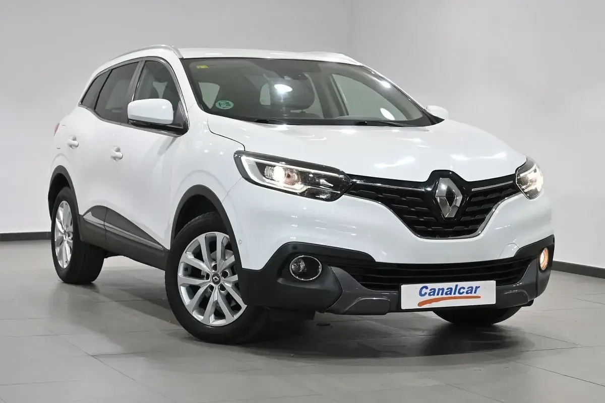 Usado Renault Kadjar Zen 130 CV (95 kW) 2016 Blanco SUV