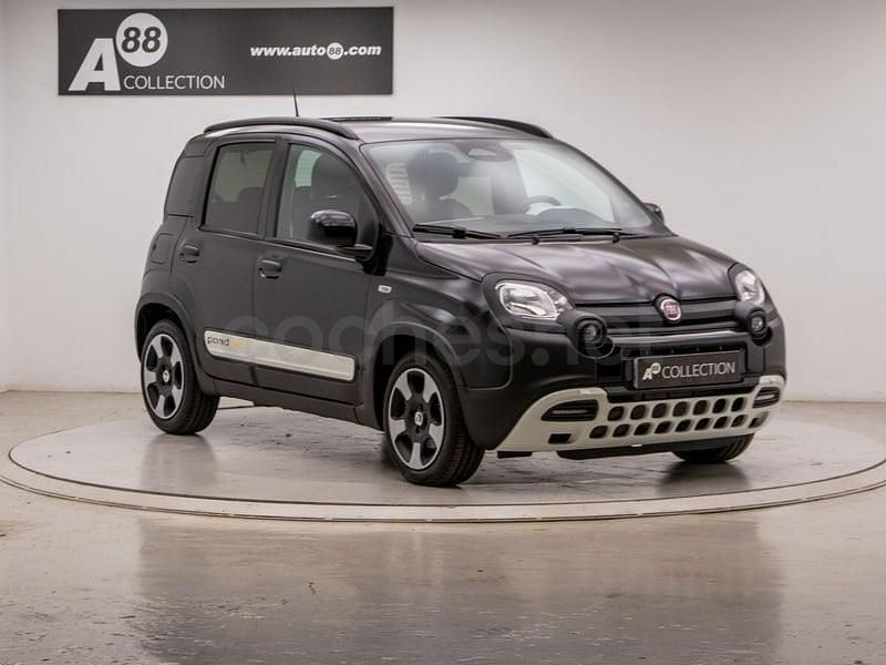 Nuevo Fiat Panda Cross Cross 65 CV (47 kW) 2025 Negro Utilitario
