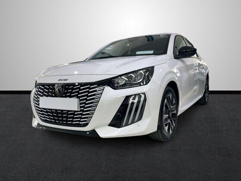 Usado Peugeot 208 Allure 102 CV (75 kW) 2024 Blanco Utilitario