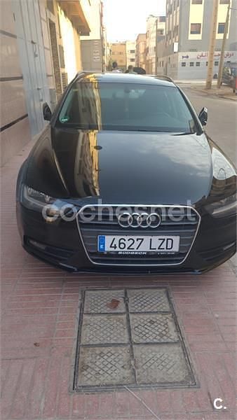 Usado Audi A4 143 CV (105 kW) 2012 Negro Familiar