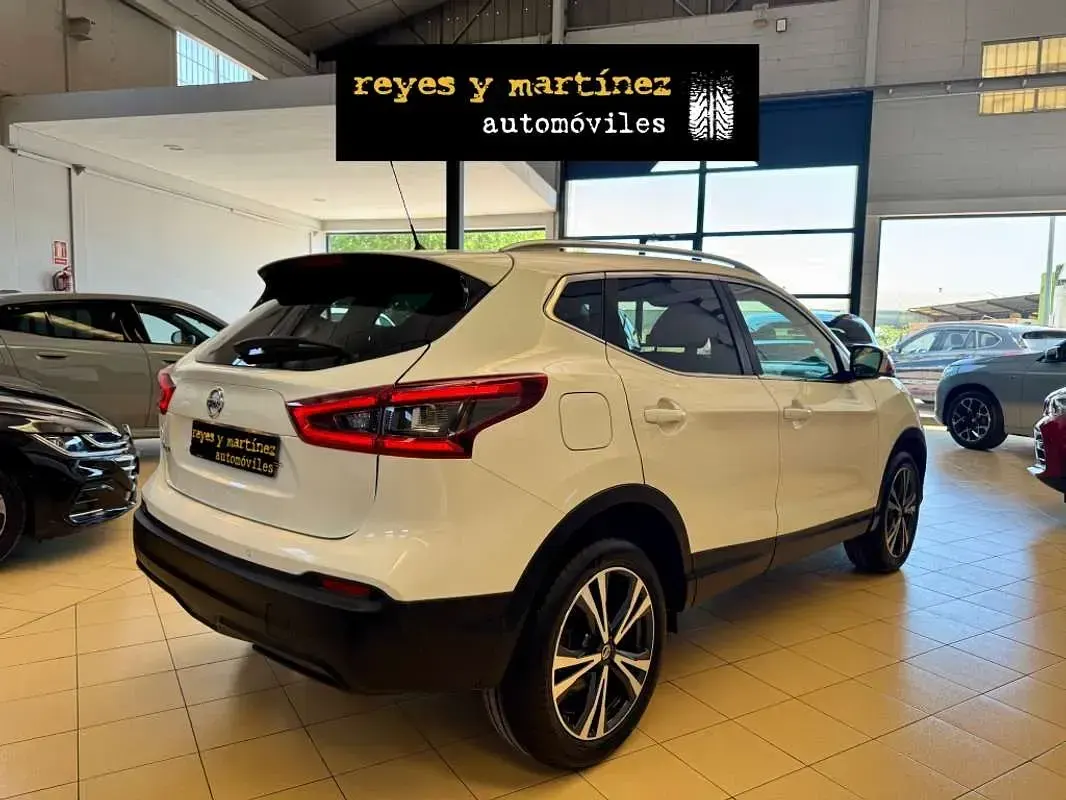 Usado Nissan Qashqai N-Connecta 140 CV (102 kW) 2019 Blanco SUV