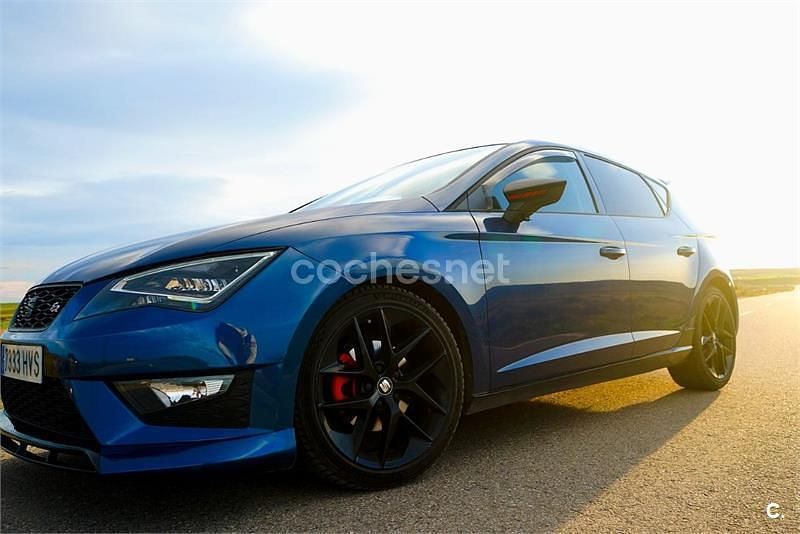 Usado Seat Leon FR 122 CV (89 kW) 2014 Azul Berlina