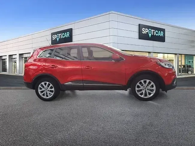 Usado Renault Kadjar Life 132 CV (97 kW) 2015 Rojo SUV