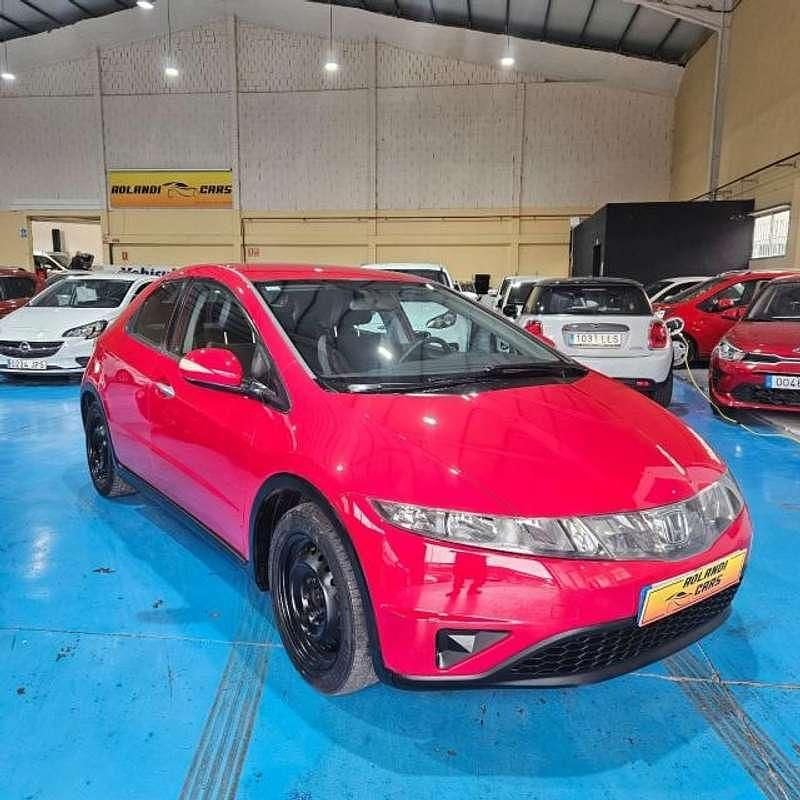 Usado Honda Civic Comfort 141 CV (103 kW) 2008 Rojo Utilitario