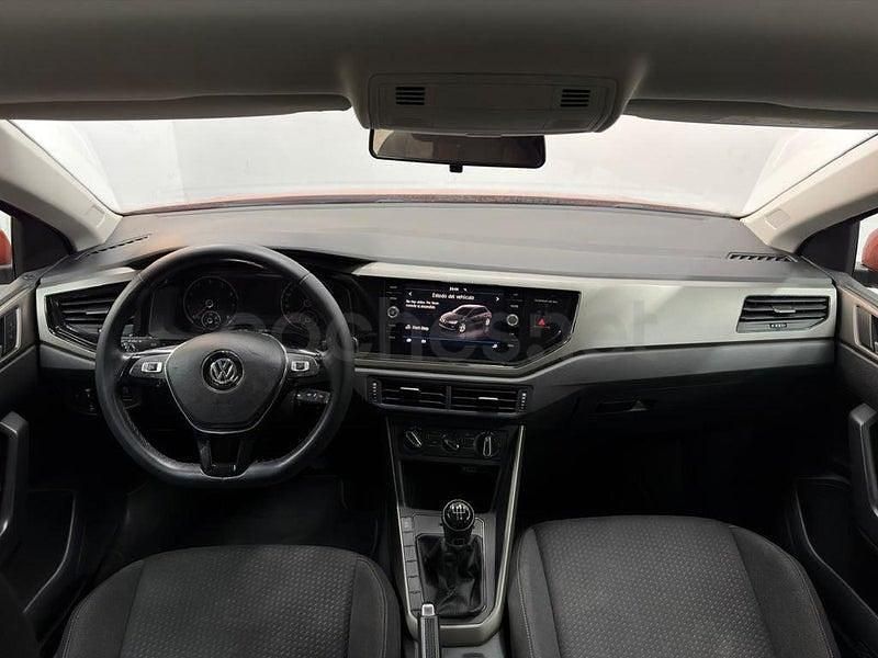 Usado VW Polo Advance 95 CV (69 kW) 2020 Naranja Utilitario