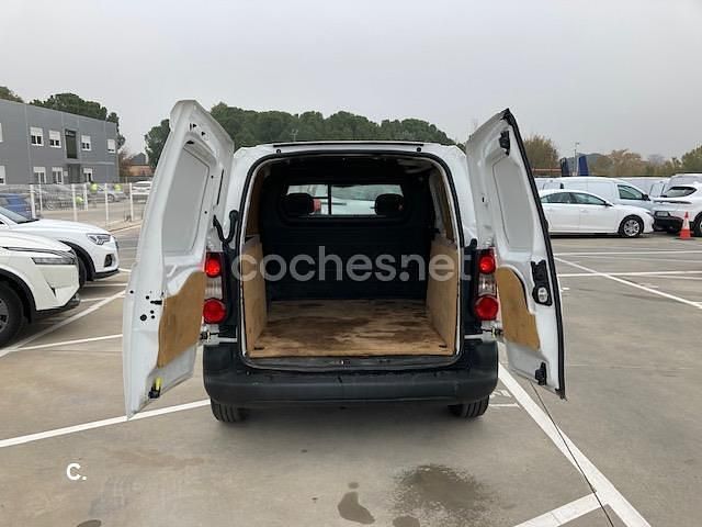 Usado Citroën Berlingo Live 100 CV (73 kW) 2018 Blanco Monovolumen