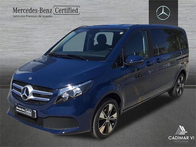 Azul Usado 2024 Mercedes V220 Monovolumen | 52.900 € (Precio justo) - Imagen 1/4