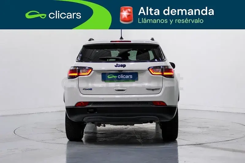 Usado Jeep Compass Trailhawk 240 CV (176 kW) 2024 Blanco SUV