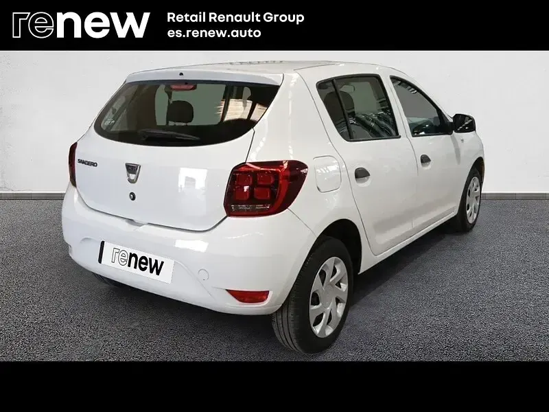 Usado Dacia Sandero Ambiance 75 CV (55 kW) 2018 Blanco Berlina