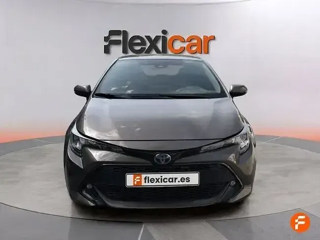 Usado Toyota Corolla Active 122 CV (89 kW) 2022 Verde Berlina