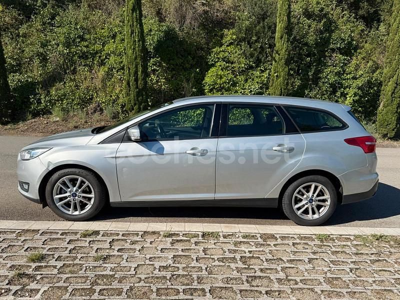 Usado Ford Focus Business Edition 125 CV (91 kW) 2016 Gris / plata Familiar