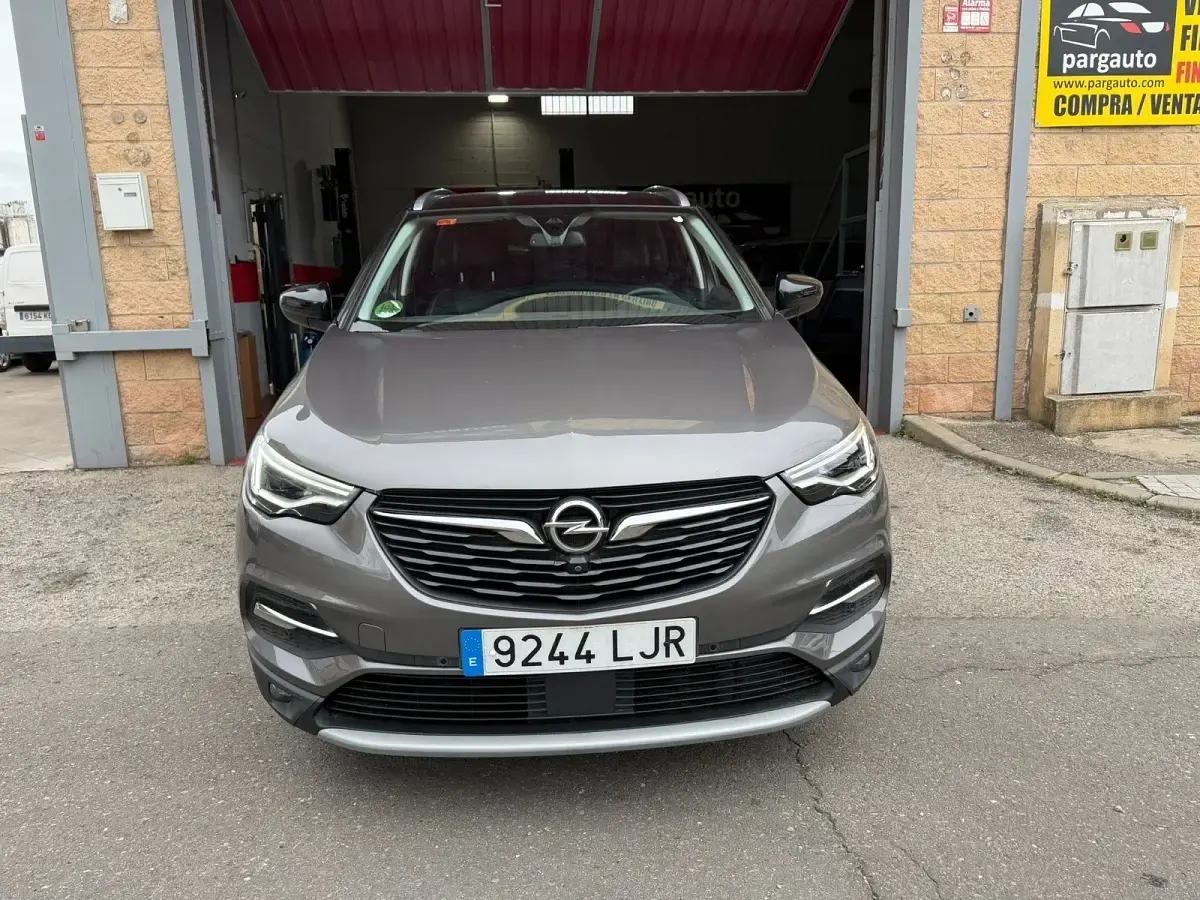 Usado Opel Grandland X Ultimate 130 CV (95 kW) 2020 Beige SUV