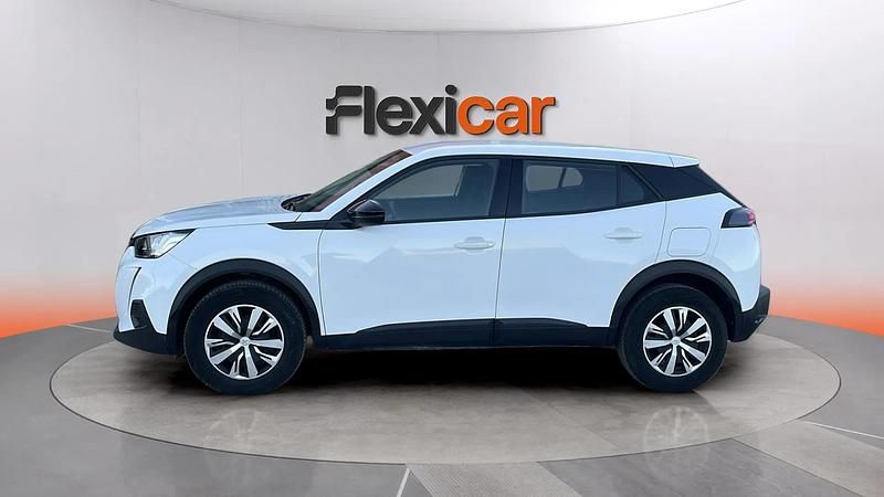 Usado Peugeot 2008 Active 110 CV (80 kW) 2022 Blanco SUV