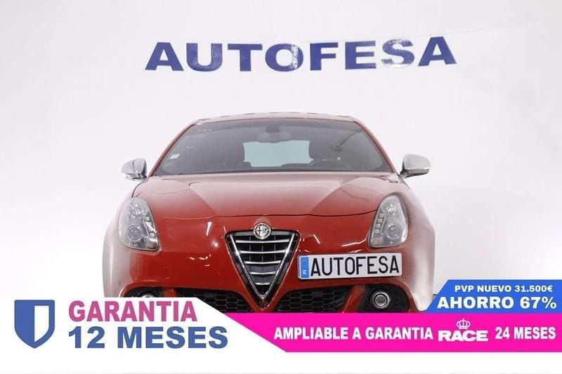 Usado Alfa Romeo Giulietta Distinctive 120 CV (88 kW) 2016 Rojo Utilitario