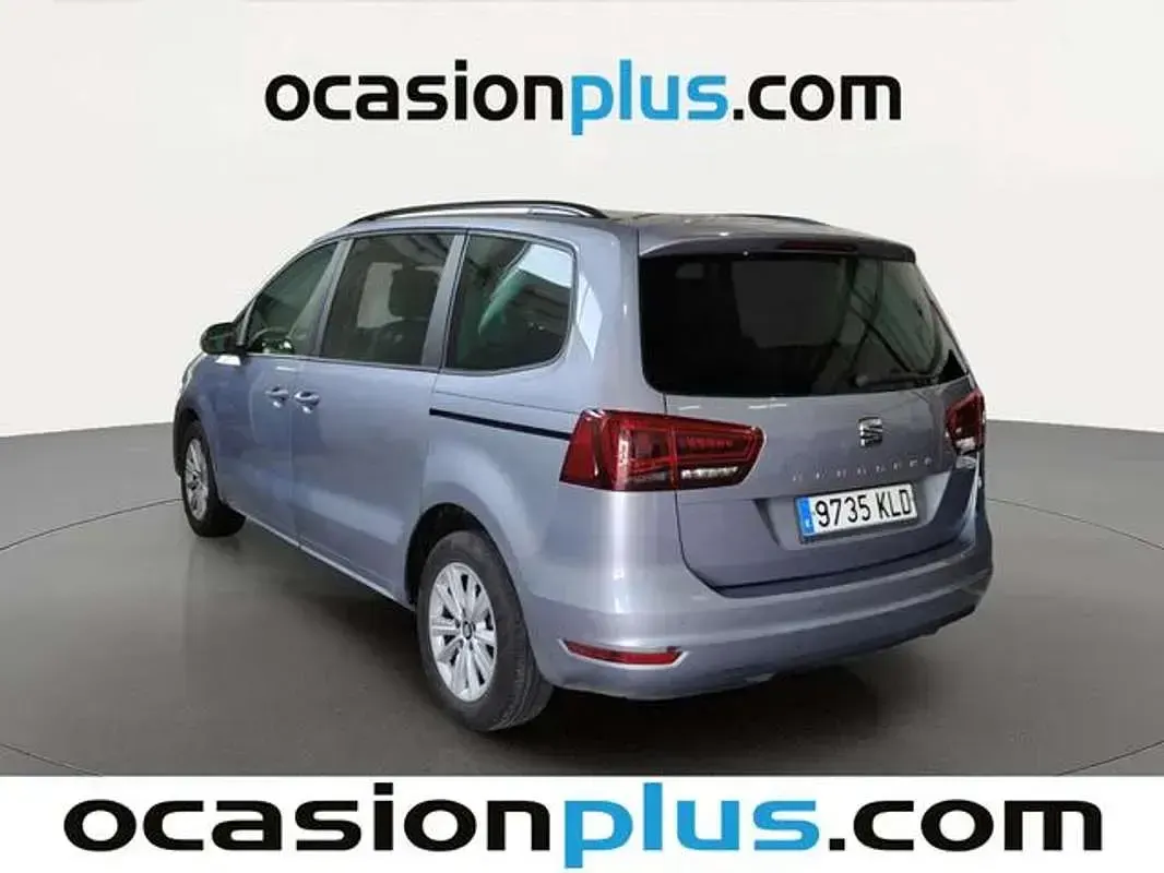 Usado Seat Alhambra Reference 150 CV (110 kW) 2018 Plateado Monovolumen