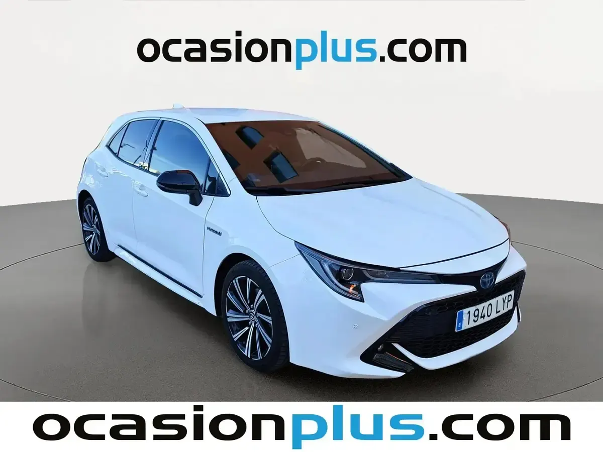 Käytetty Toyota Corolla Style 180 HP (132 kW) 2022 Valkoinen Sedan