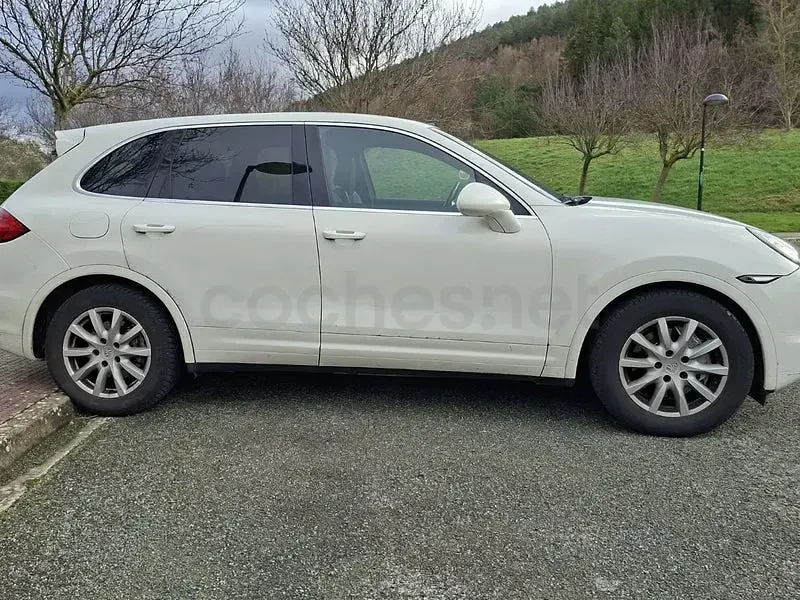 Usado Porsche Cayenne 240 CV (176 kW) 2010 Blanco SUV