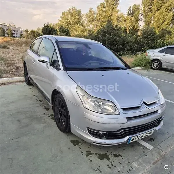 Usado Citroën C4 VTR Sport 92 CV (67 kW) 2005 Gris / plata Berlina