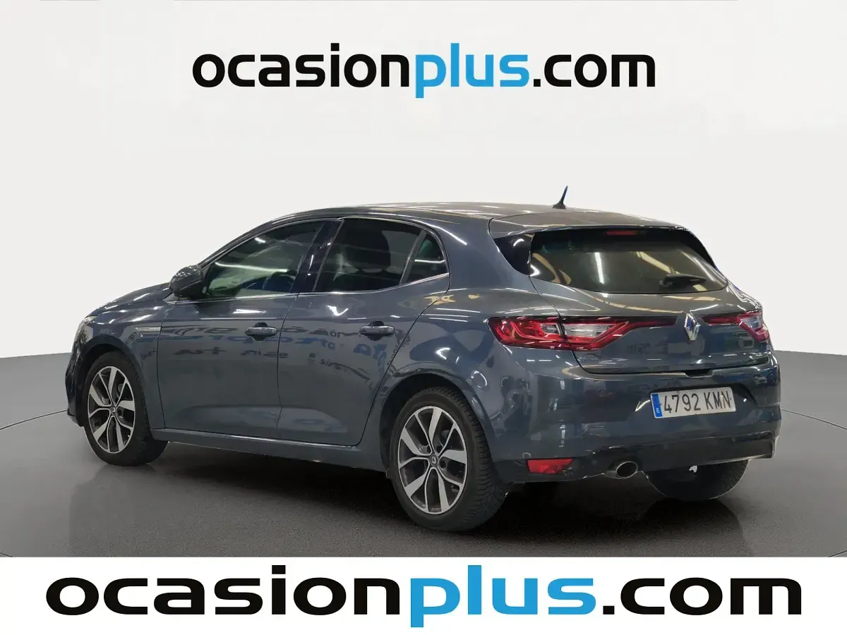 Usado Renault Mégane Zen 130 CV (95 kW) 2018 Gris Utilitario