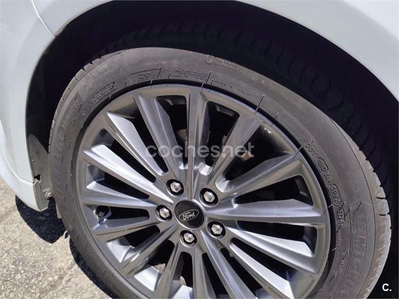 Usado Ford Focus ST-Line 120 CV (88 kW) 2018 Blanco Berlina