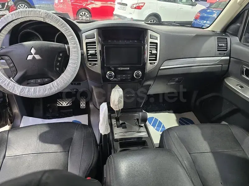 Usado Mitsubishi Montero 190 CV (139 kW) 2016 Marrón SUV