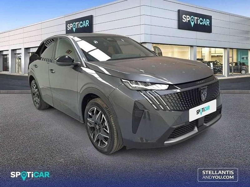Usado Peugeot 3008 Allure 147 CV (108 kW) 2025 Gris SUV