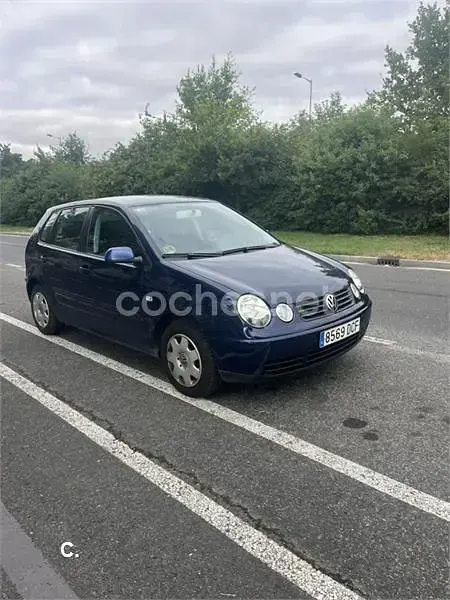 Usado VW Polo Advance 75 CV (55 kW) 2004 Azul Utilitario