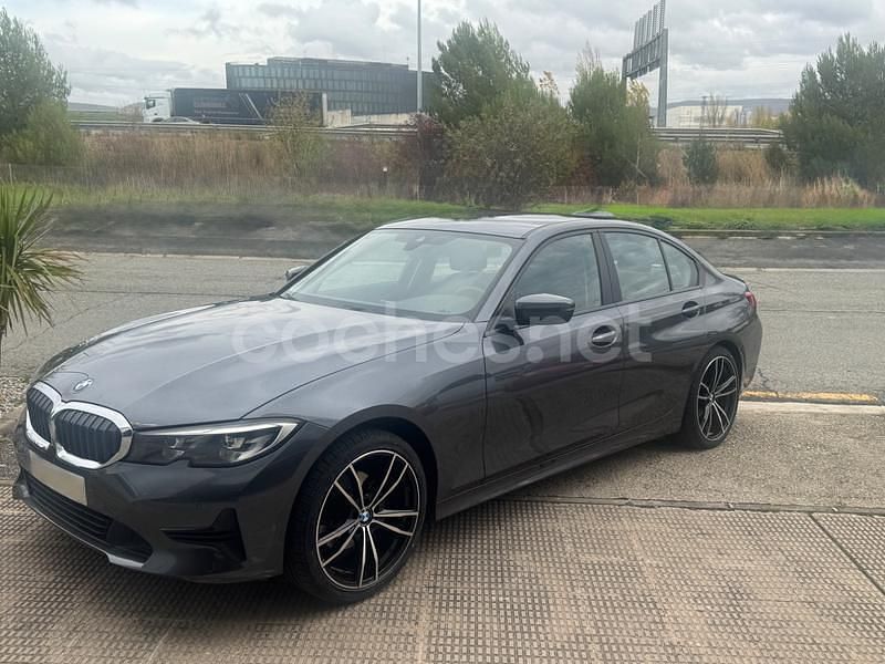 Gris / plata Usado 2021 BMW 320e Comfort Edition Berlina | 29.900 € (Buen precio) - Imagen 1/3