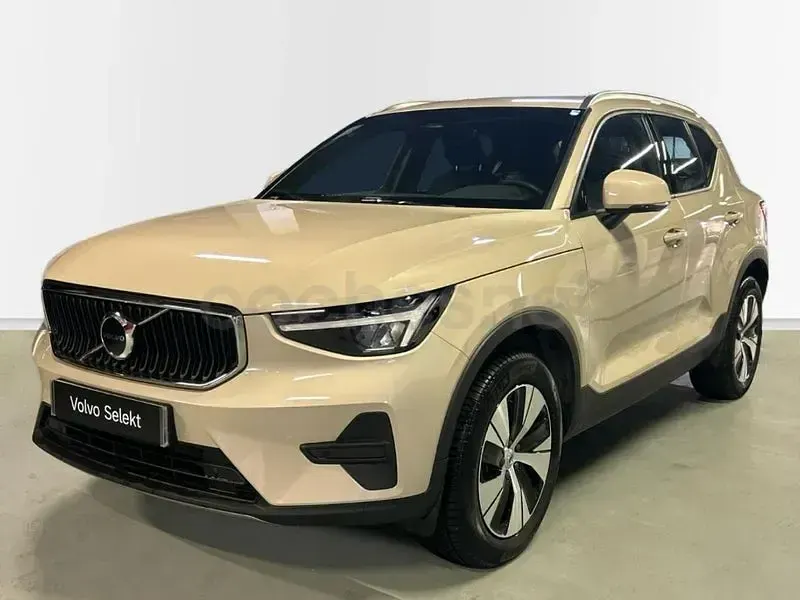 Usado Volvo XC40 Core 163 CV (119 kW) 2025 Beige SUV