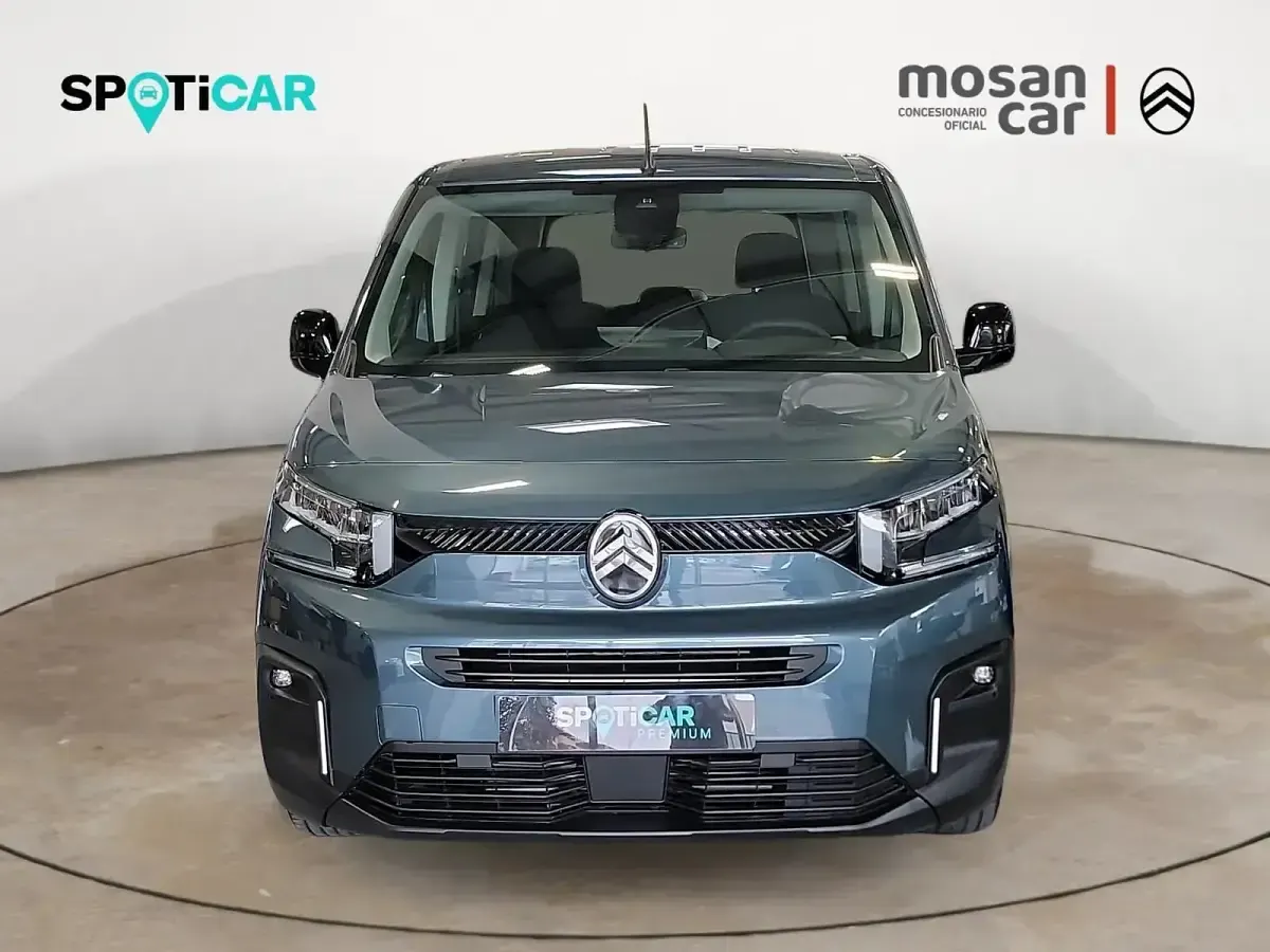 Usado Citroën Berlingo 102 CV (75 kW) 2025 Azul kiama Monovolumen
