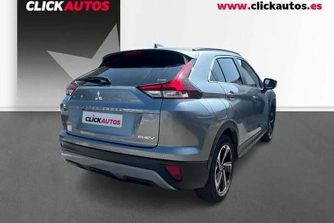 Usado Mitsubishi Eclipse Cross 188 CV (138 kW) 2023 Gris SUV