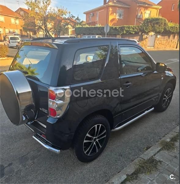 Usado Suzuki Grand Vitara 106 CV (77 kW) 2006 Negro SUV